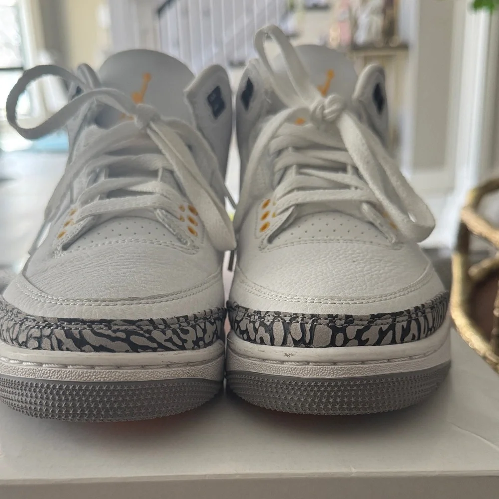Nike White & Orange Retro Basketball Sneakers with Elephant Print - Picture 4 of 5